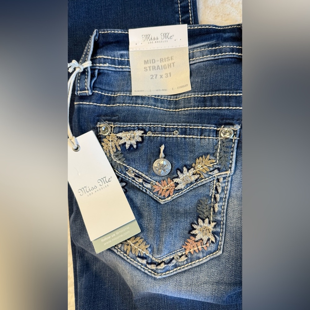 Miss Me Blue Embroidered Cropped Jeans - Picture 10 of 12